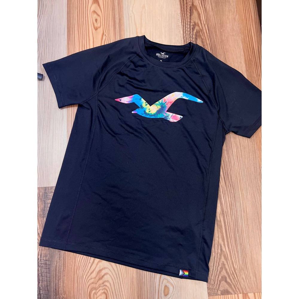 Hollister California Womens XS Black Tie Dye Seagull Pride LGBTQ Dry Fit T-Shirt